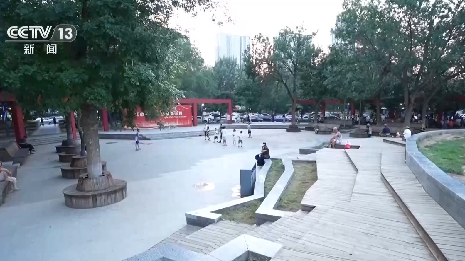 中央媒体看辽宁丨央视新闻:精修城市小微空间沈阳老公园升级健身场(图2) 中央媒体看辽宁丨央视新闻:精修城市小微空间沈阳老公园升级健身场(图2)