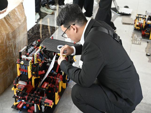 辽宁省大学生三维数字化创新设计大赛在沈航举办(图3)
